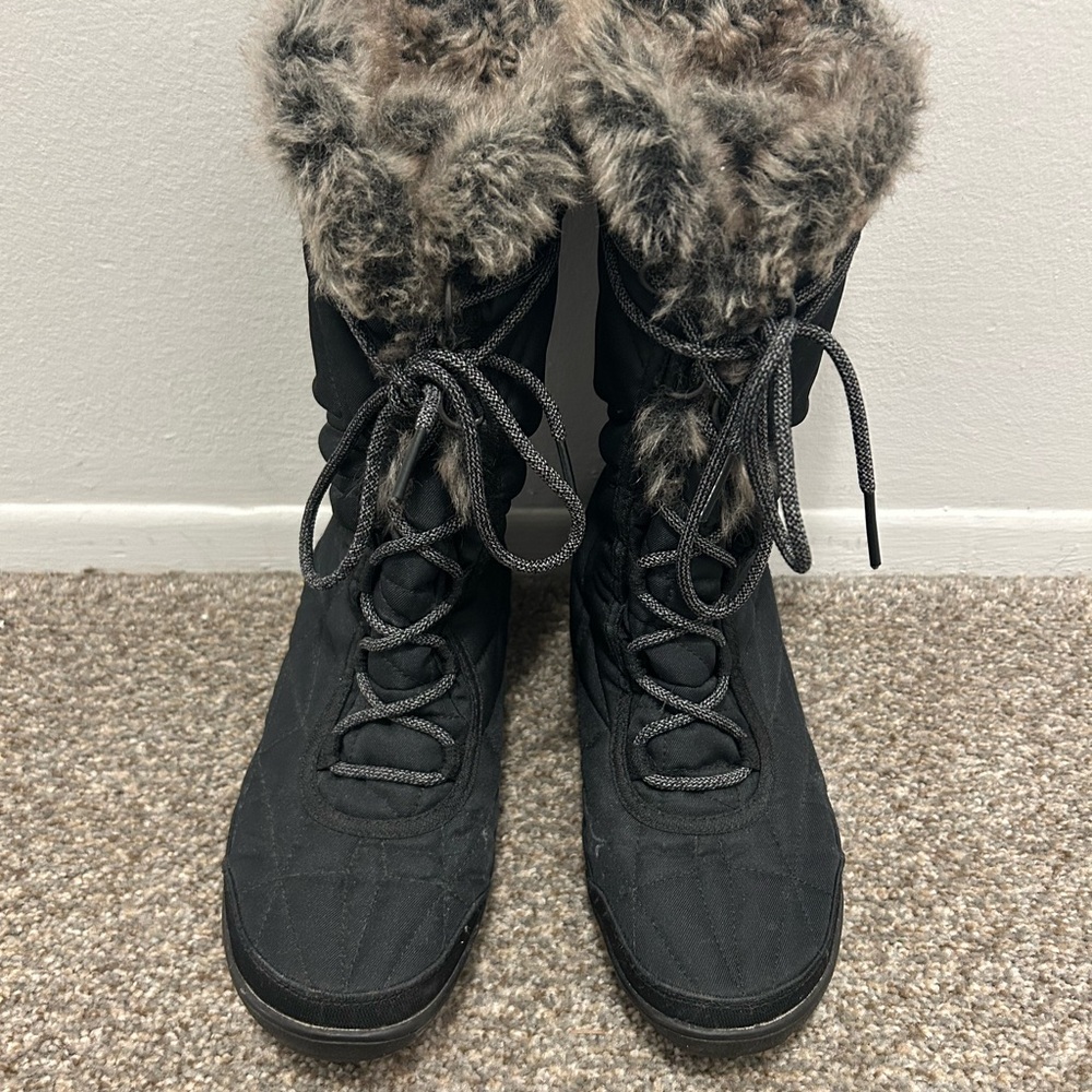 Columbia Women's Black Fur-Lined Winter Boots - Waterproof